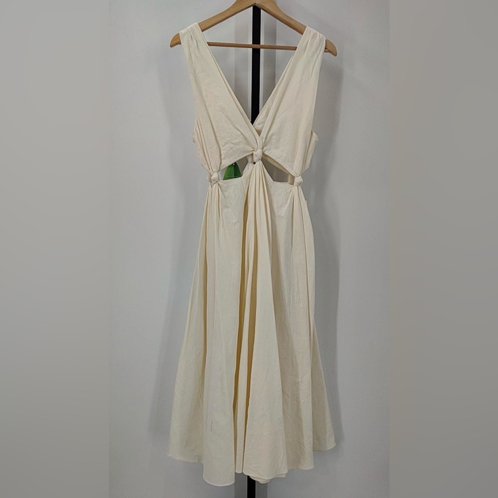 Farm Rio White Cut Out Midi Dress - Picture 4 of 4